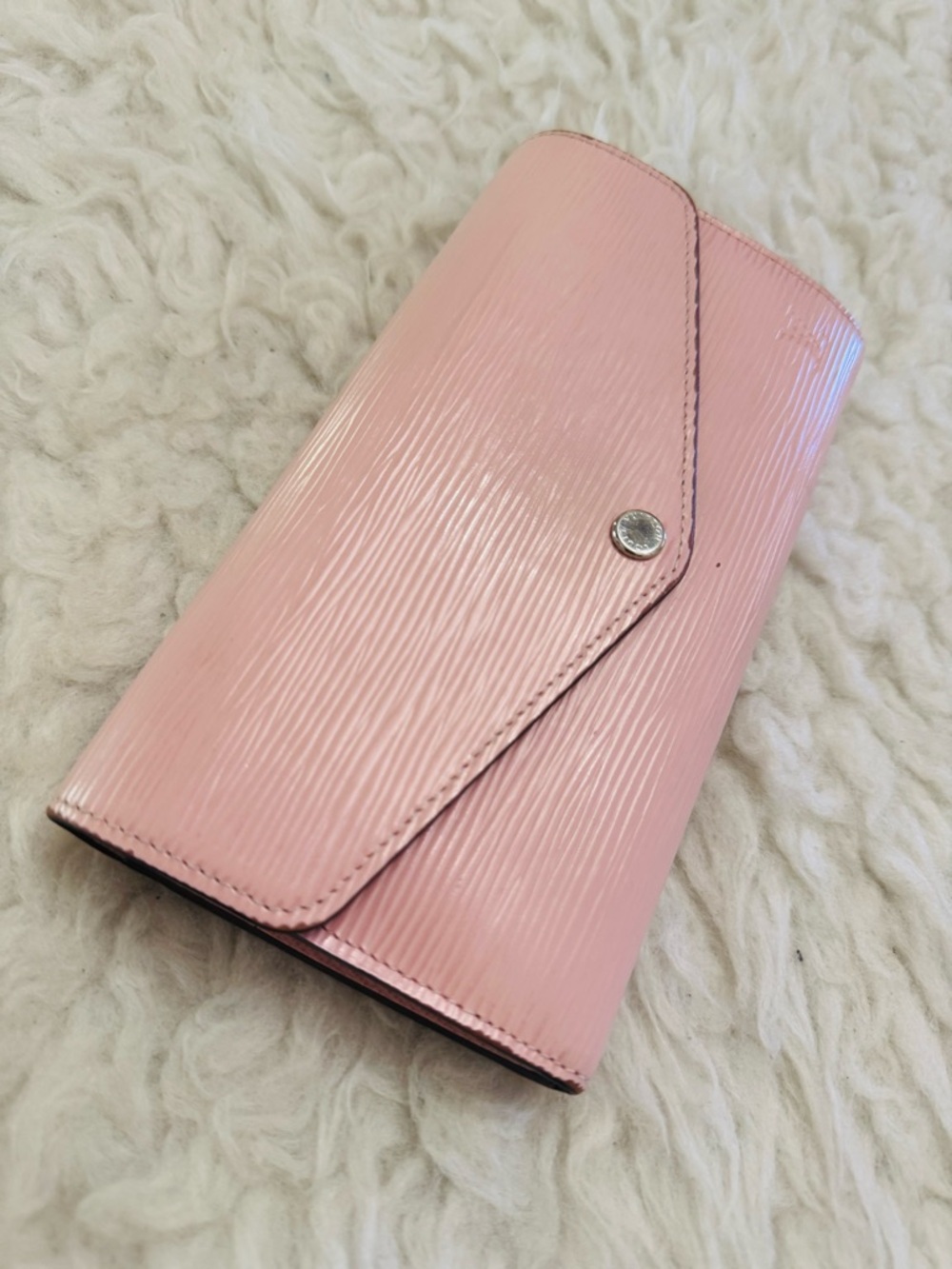 Louis Vuitton Pink Epi Leather Wallet